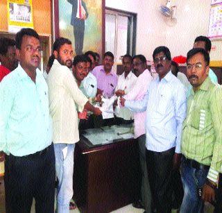 Shreevardhan's 16 gramsevak leave | श्रीवर्धनमधील १६ ग्रामसेवक रजेवर