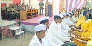 Ten couples married at the Janajagrangan Mela | जनजागरण मेळाव्यात दहा जोडपी विवाहबद्ध