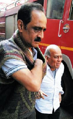 Marriage changed lamentation, marriage suspended | लग्नाचा आनंद बदलला विलापात, विवाह स्थगित