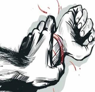 Kopardi Case - The two-wheeler identified by the fidayadi | कोपर्डी खटला -फिर्यादीने ओळखली आरोपीची दुचाकी Kopardi Case - The two-wheeler identified by the fidayadi | कोपर्डी खटला -फिर्यादीने ओळखली आरोपीची दुचाकी