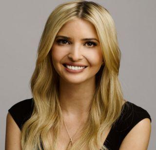 Abortion on the plane of Donald Trump's daughter | डोनाल्ड ट्रम्प यांच्या मुलीशी विमानात गैरवर्तन Abortion on the plane of Donald Trump's daughter | डोनाल्ड ट्रम्प यांच्या मुलीशी विमानात गैरवर्तन