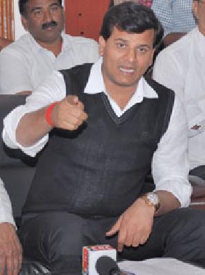 -Will teach a lesson to insomnia! | -तर अडसुळांना धडा शिकवेन ! -Will teach a lesson to insomnia! | -तर अडसुळांना धडा शिकवेन !