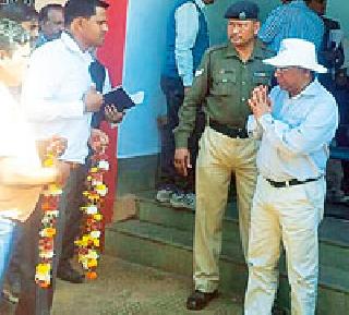 Inspection of stations made by DRM | डीआरएमने केले स्थानकांचे निरीक्षण