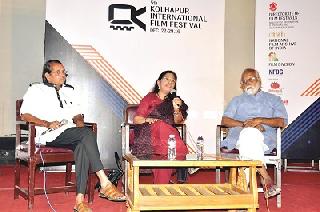 Changing feminine hopeful | बदलती स्त्रीप्रतिमा आशादायक Changing feminine hopeful | बदलती स्त्रीप्रतिमा आशादायक