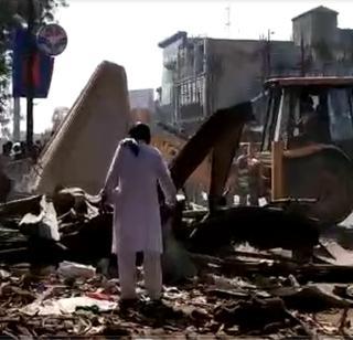 Action for deletion of unauthorized religious places will continue on the next day | अनधिकृत धर्मस्थळे हटविण्याची कारवाई दुसऱ्या दिवशीही सुरूच Action for deletion of unauthorized religious places will continue on the next day | अनधिकृत धर्मस्थळे हटविण्याची कारवाई दुसऱ्या दिवशीही सुरूच