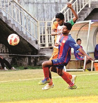 'Shivneri' flaws from 'Shivaji' | ‘शिवाजी’कडून ‘शिवनेरी’चा धुव्वा