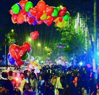 Welcome to New Year's Eve by Fireworks | आतषबाजीने नववर्षाचे स्वागत Welcome to New Year's Eve by Fireworks | आतषबाजीने नववर्षाचे स्वागत