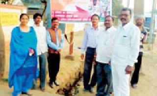 Pledge of Platinum Plans at Etapally | एटापल्लीत प्लास्टिक मुक्तीचा संकल्प Pledge of Platinum Plans at Etapally | एटापल्लीत प्लास्टिक मुक्तीचा संकल्प