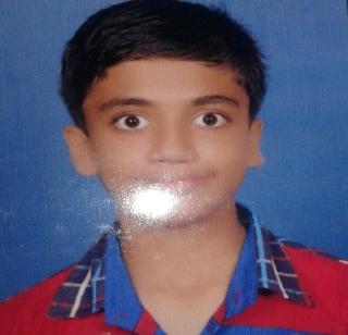 Doctor son kidnapped for ransom in Jalgaon | जळगावात खंडणीसाठी डॉक्टर पुत्राचे अपहरण Doctor son kidnapped for ransom in Jalgaon | जळगावात खंडणीसाठी डॉक्टर पुत्राचे अपहरण