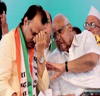 Pawar scam: Rs 25,000 crore scam: Pawar | पवार काका-पुतण्याने केला 25 हजार कोटींचा घोटाळा - अण्णा हजारे Pawar scam: Rs 25,000 crore scam: Pawar | पवार काका-पुतण्याने केला 25 हजार कोटींचा घोटाळा - अण्णा हजारे