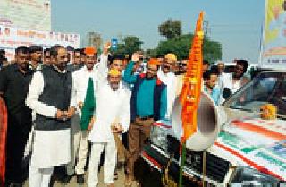 Rath Yatra of Havagadari Devi in ​​9 6 villages of Bhadravati taluka | भद्रावती तालुक्यातील ९६ गावांमध्ये हागणदारीमुक्तीची रथयात्रा