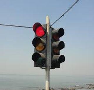 CCTV Watch on Signal Breakers | सिग्नल तोडणाऱ्यांवर सीसीटीव्हीचा वॉच CCTV Watch on Signal Breakers | सिग्नल तोडणाऱ्यांवर सीसीटीव्हीचा वॉच