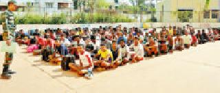 Breath for the country ... take life for us! | देशासाठी निधडी छाती... प्राणही घेऊ हाती! Breath for the country ... take life for us! | देशासाठी निधडी छाती... प्राणही घेऊ हाती!