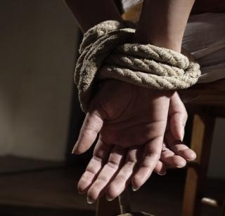 Three arrested for kidnapping of Dharna | धनिकाचे अपहरण करणाऱ्या तिघांना अटक