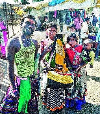 Chatta and his legs banged | पायाला चटके नि अंगाला फटके