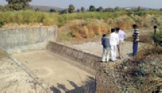 Anne dry the canal in winter | ऐन हिवाळ्यात कॅनल कोरडा Anne dry the canal in winter | ऐन हिवाळ्यात कॅनल कोरडा