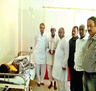 Ramnavami Shobha Yatra Committee gave Tejas a helping hand | रामनवमी शोभायात्रा समितीने दिला तेजसला मदतीचा हात Ramnavami Shobha Yatra Committee gave Tejas a helping hand | रामनवमी शोभायात्रा समितीने दिला तेजसला मदतीचा हात