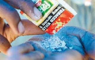 Amitabh Gutkha sale loud! | अंबानगरीत गुटखा विक्री जोरात!