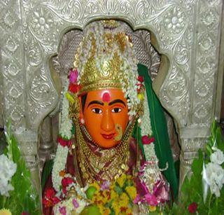 Suvarnayantra set up against opposition to trustees | विश्वस्तांच्या विरोधानंतरही बसवली सुवर्णयंत्रे Suvarnayantra set up against opposition to trustees | विश्वस्तांच्या विरोधानंतरही बसवली सुवर्णयंत्रे