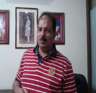 Praveen Gaikwad with the Sambhaji brigade! | संभाजी ब्रिगेडसह प्रविण गायकवाड शेकापमध्ये!