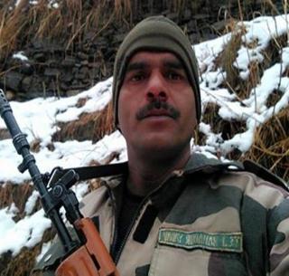 The unconvinced commander of the BSF - who accused the officials of being corrupt | अधिका-यांना भ्रष्ट म्हणणारा तो जवानच बेशिस्त - BSFचा आरोप