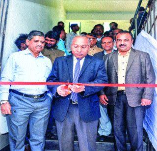 Give the research of students a vision | विद्यार्थ्यांच्या संशोधन दृष्टीला वाव द्यावा Give the research of students a vision | विद्यार्थ्यांच्या संशोधन दृष्टीला वाव द्यावा