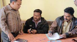 'Dalalaj' at Setu Civil Center | सेतू नागरी केंद्रात ‘दलालराज’