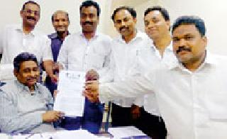 The first school of girls should be given the status of National Memorial | मुलींच्या पहिल्या शाळेला राष्ट्रीय स्मारकाचा दर्जा द्यावा The first school of girls should be given the status of National Memorial | मुलींच्या पहिल्या शाळेला राष्ट्रीय स्मारकाचा दर्जा द्यावा