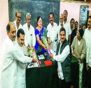 Jadhav, Kavishwar, Agrawal, as Lonavla accepted as a municipal | लोणावळा स्वीकृत नगरसेवकपदी जाधव, कविश्वर, आगरवाल