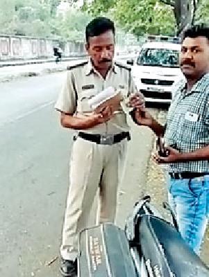 100% job | शंभरीसाठी डावावर नोकरी 100% job | शंभरीसाठी डावावर नोकरी