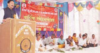 Employment oriented education is required with school education | शालेय शिक्षणासह रोजगाराभिमुख शिक्षण गरजेचे