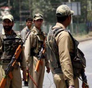 CISF jawan shot dead by officials for rejecting holiday | सुट्टी नाकारल्याने CISF जवानाने अधिका-यांवर झाडल्या गोळ्या CISF jawan shot dead by officials for rejecting holiday | सुट्टी नाकारल्याने CISF जवानाने अधिका-यांवर झाडल्या गोळ्या