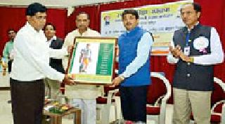 Select the competition test after the direction is decided | दिशा निश्चितीनंतरच स्पर्धा परीक्षेची निवड करा