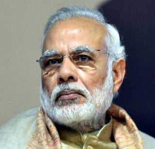 In the schools, order from Lava Modi photo, education department | शाळांमध्येही लावा मोदींचा फोटो, शिक्षण विभागाकडून आदेश In the schools, order from Lava Modi photo, education department | शाळांमध्येही लावा मोदींचा फोटो, शिक्षण विभागाकडून आदेश