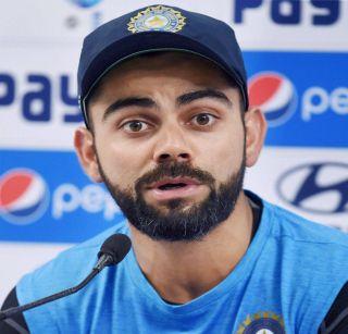 Our Dhoni is the most intelligent - Virat Kohli | आमचा धोनी सर्वात हुशार - विराट कोहली Our Dhoni is the most intelligent - Virat Kohli | आमचा धोनी सर्वात हुशार - विराट कोहली