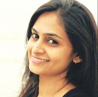 A woman commits suicide after the murder of Priyakara | नव-याने प्रियकराची हत्या केल्यानंतर महिलेची गळफास घेऊन आत्महत्या