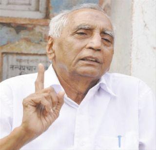 False black money in the temple is more than black money | काळ्या पैशांपेक्षाही मंदिरांमध्ये प्रचंड काळे धन