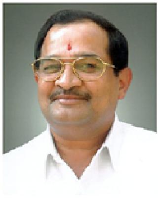 Bachelor's degree of innovation | पदवीधरला परिवर्तनाची मुहूर्तमेढ