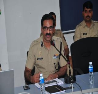 Nashik will remain 'fearless' during the election period; Police Commissioner's Guarantee | मनपा निवडणूक काळात नाशिक ‘भयमुक्त’ राहणार; पोलिस आयुक्तांची ग्वाही Nashik will remain 'fearless' during the election period; Police Commissioner's Guarantee | मनपा निवडणूक काळात नाशिक ‘भयमुक्त’ राहणार; पोलिस आयुक्तांची ग्वाही