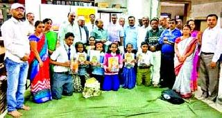 Spontaneous participation of students | विद्यार्थ्यांचा उत्स्फूर्त सहभाग