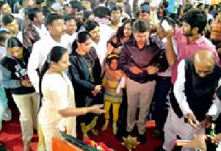 Make cleanliness campaign successful | स्वच्छता अभियान यशस्वी करा Make cleanliness campaign successful | स्वच्छता अभियान यशस्वी करा