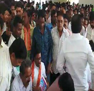 VIDEO: The Disciplined Party's Undisclosed Interviews | VIDEO : शिस्तप्रिय पक्षाच्या बेशिस्त मुलाखती