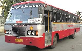 For the 'Saundatti' Karnataka devotees prefer the devotees | ‘सौंदत्ती’साठी कर्नाटकच्या बसेसना भक्तांची पसंती