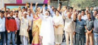 Announce Netaji's birth anniversary | नेताजींची जयंती राष्ट्रप्रेम दिन जाहीर करा Announce Netaji's birth anniversary | नेताजींची जयंती राष्ट्रप्रेम दिन जाहीर करा