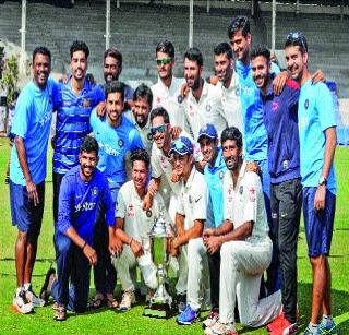 Irani Trophy Rest of India | इराणी ट्रॉफी शेष भारताकडे Irani Trophy Rest of India | इराणी ट्रॉफी शेष भारताकडे