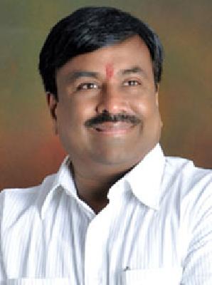 Chief Government Program at the hands of Guardian Minister | पालकमंत्र्यांच्या हस्ते मुख्य शासकीय कार्यक्रम