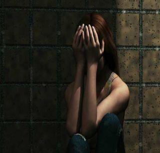 Four kidnapped girls in Pune Ekeni did self rescuers | पुण्यातून ४ तरुणींचे अपहरण? एकीने केली स्वत:ची शिताफीने सुटका Four kidnapped girls in Pune Ekeni did self rescuers | पुण्यातून ४ तरुणींचे अपहरण? एकीने केली स्वत:ची शिताफीने सुटका