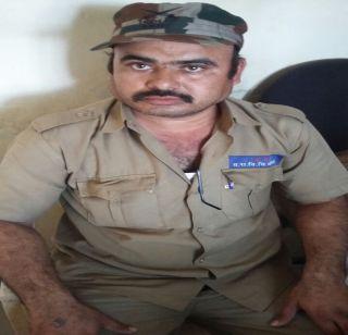 Crooked Wireman in the trap of ACB | लाचखोर वायरमन एसीबीच्या जाळ्यात Crooked Wireman in the trap of ACB | लाचखोर वायरमन एसीबीच्या जाळ्यात