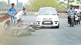 Stunts of the Republic Day Stunt Raiders | प्रजासत्ताक दिनी ‘स्टंट राईडर्स’चा धुमाकूळ Stunts of the Republic Day Stunt Raiders | प्रजासत्ताक दिनी ‘स्टंट राईडर्स’चा धुमाकूळ