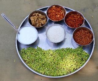 Opposition to hide costs - campaigning from Hurada Parties | हुरडा पार्ट्यांतून निवडणूक प्रचार - खर्च लपविण्याचा खटाटोप Opposition to hide costs - campaigning from Hurada Parties | हुरडा पार्ट्यांतून निवडणूक प्रचार - खर्च लपविण्याचा खटाटोप